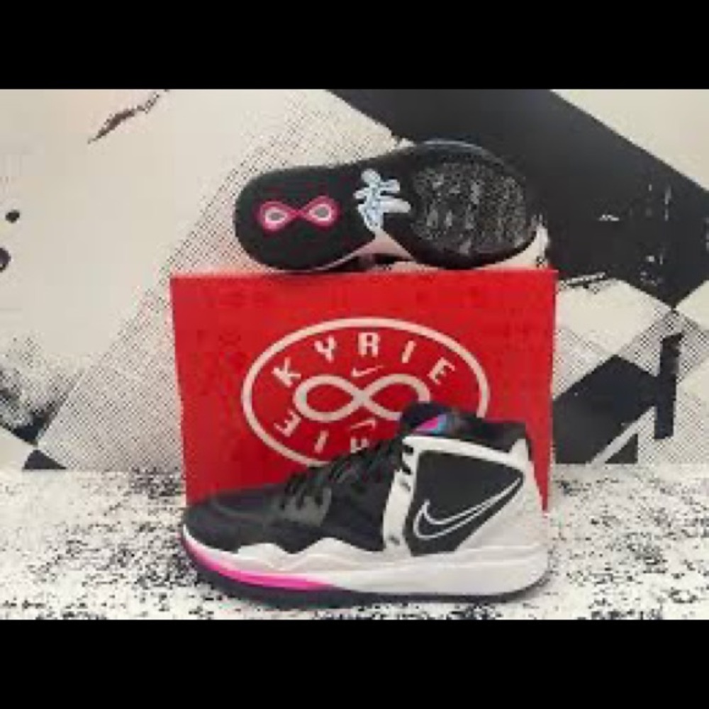Nike Kyrie Infinity